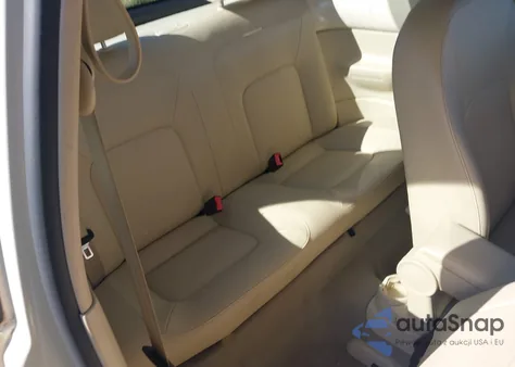 2010 Volkswagen New Beetle 2.5L from USA, damaged, VIN 3VWPG3AG0AM021014